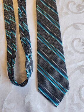 Protocol Blue Silver Diagonal Necktie White Dots L 58.5" x W3.2" 100% Polyester